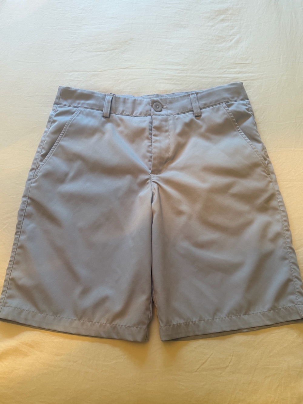 Boys under armour UA performance shorts golf pockets size large
